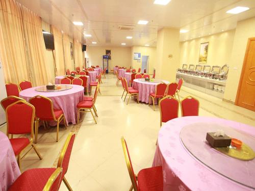 Vienna International Hotel Guigang Sports Center Wanda,Nanning>>Guigang,4 star