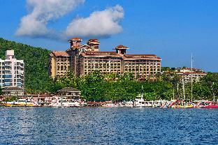 four season ocean courtyard hotel