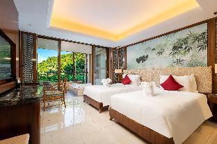 four season ocean courtyard hotel