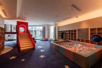 the anandi hotel and spa shanghai