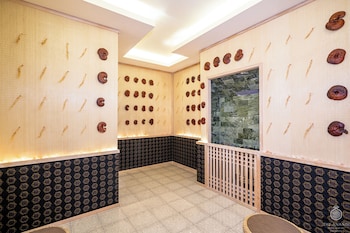 the anandi hotel and spa shanghai