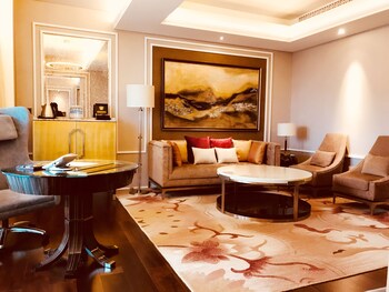 grand bay hotel beijing