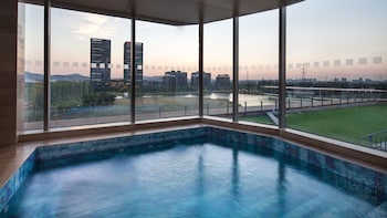 Holiday Inn- Nanjing Qinhuai South By Ihg,Nanjing>>Jiangning,4 star