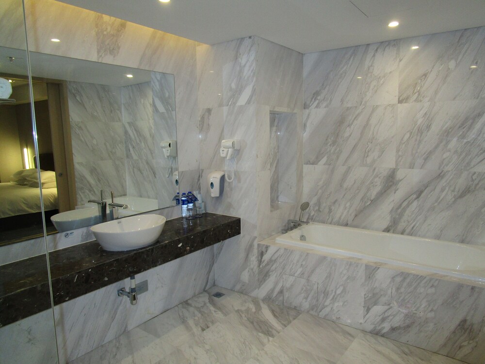 holiday inn express chifeng hongshan by ihg