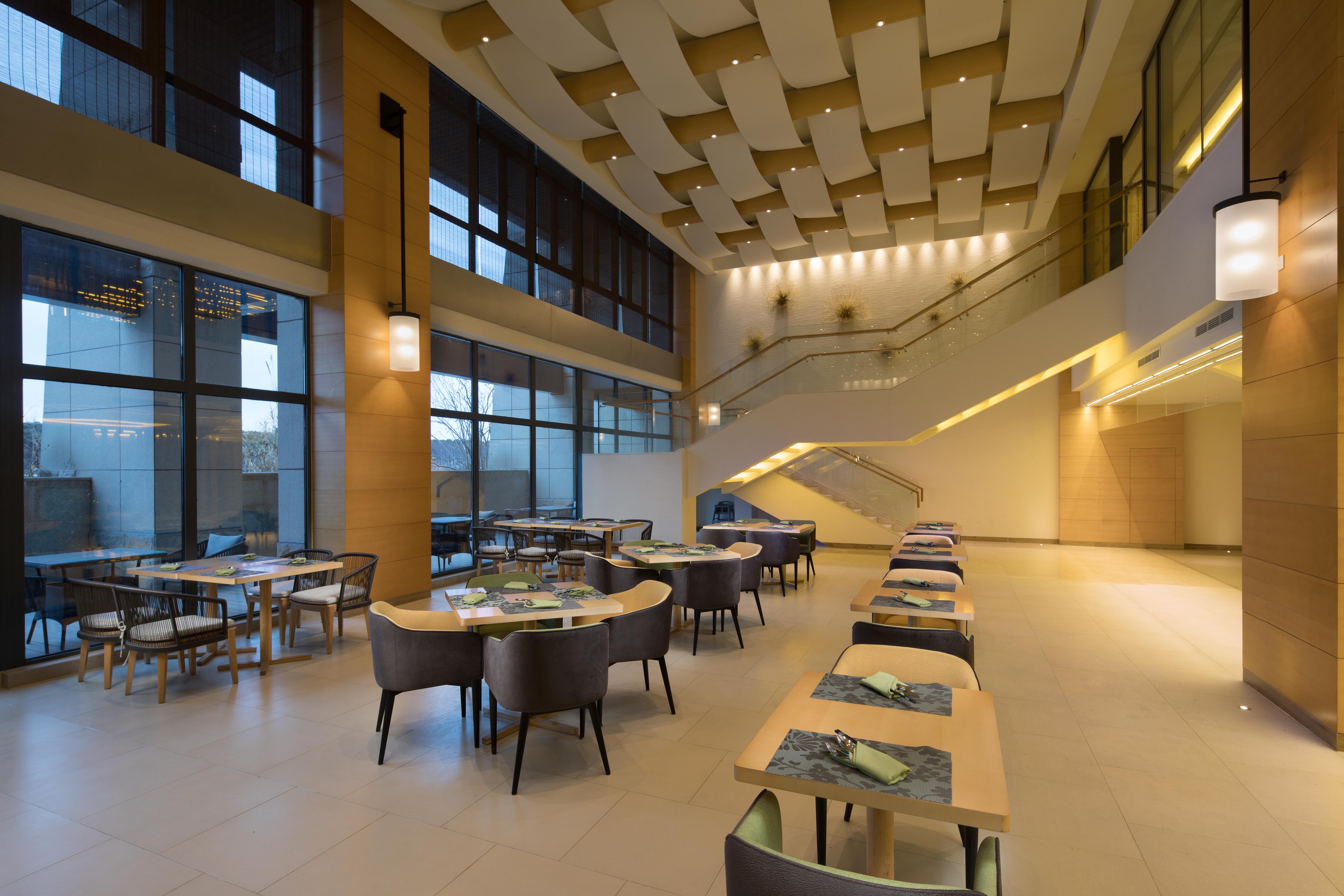 holiday inn kunshan huaqiao by ihg