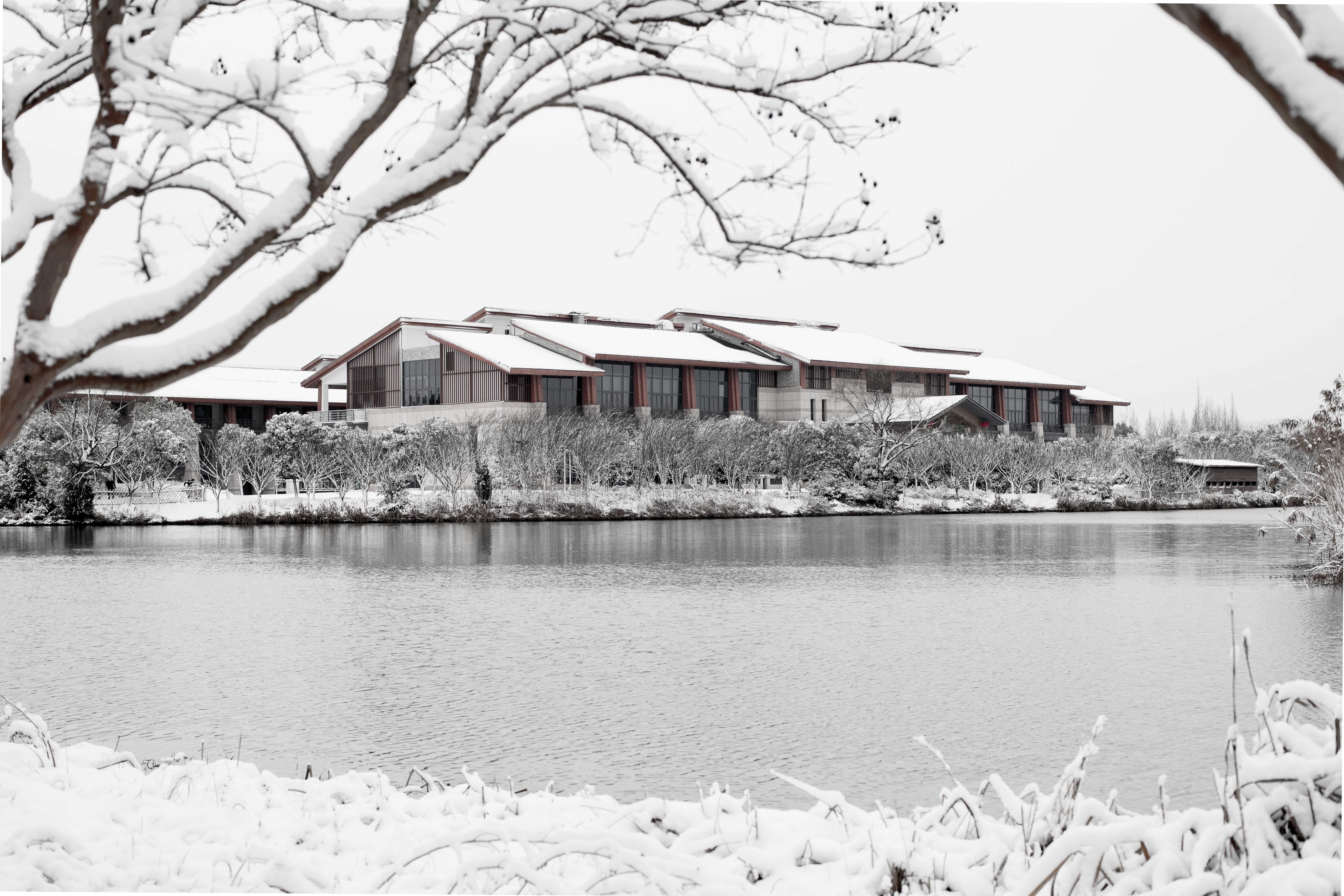 holiday inn kunshan huaqiao by ihg