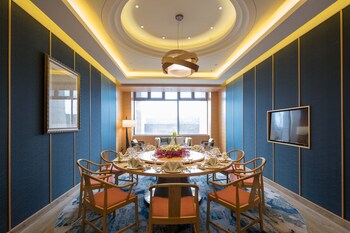 Holiday Inn Kunshan Huaqiao By Ihg,Jiading>>Huaqiao,4 star