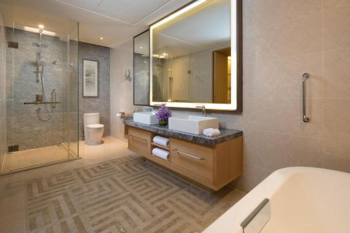 holiday inn kunshan huaqiao by ihg