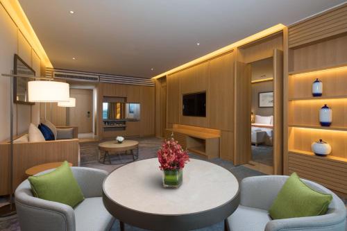 holiday inn kunshan huaqiao by ihg