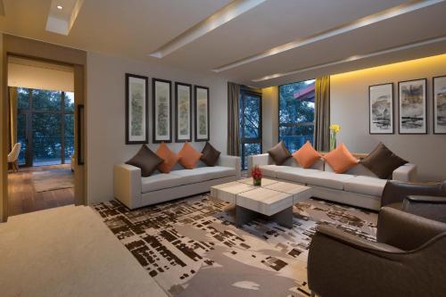 holiday inn kunshan huaqiao by ihg