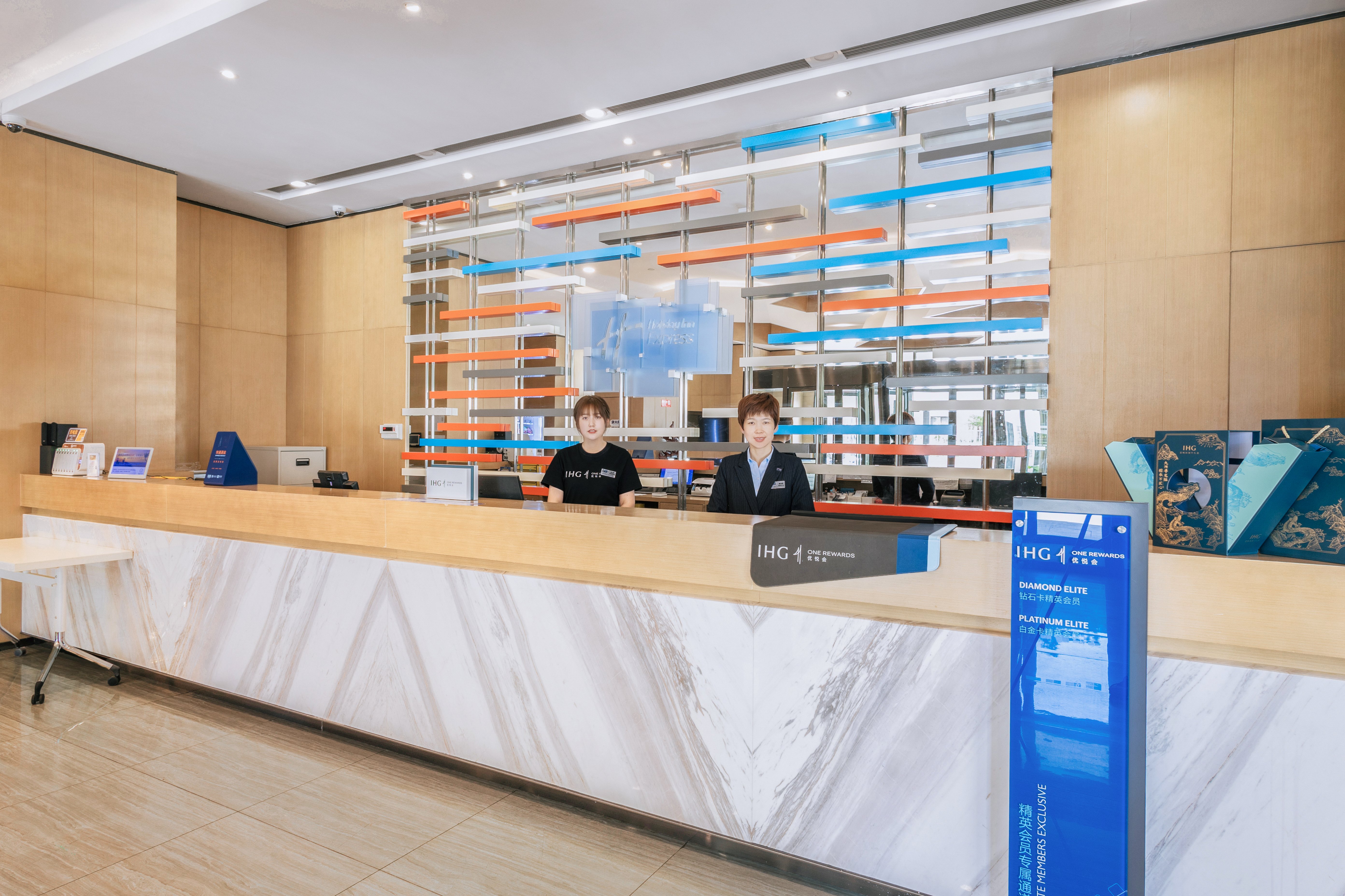holiday inn express zhangye