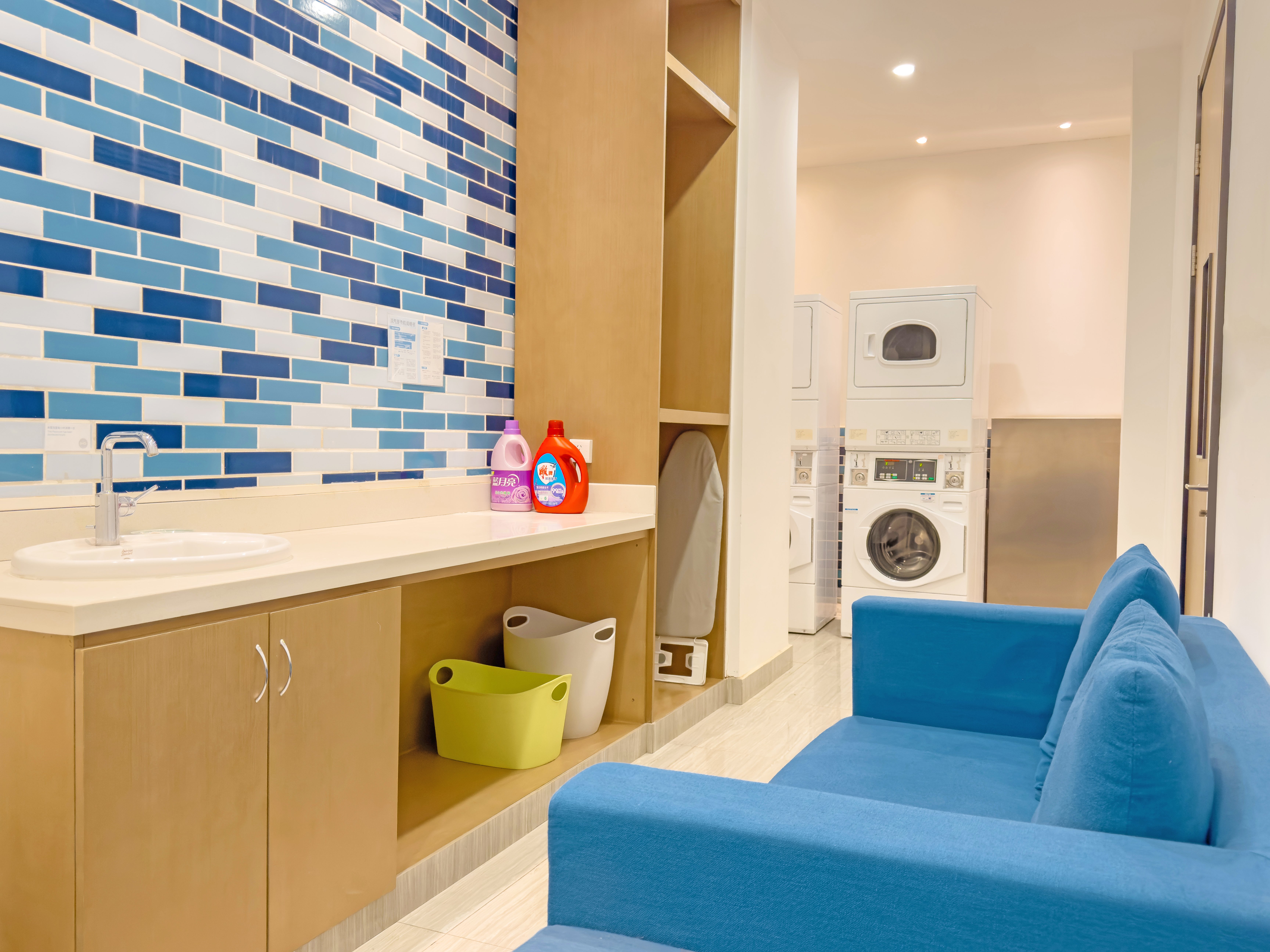 holiday inn express zhangye