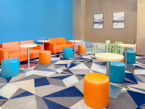 holiday inn express zhangye