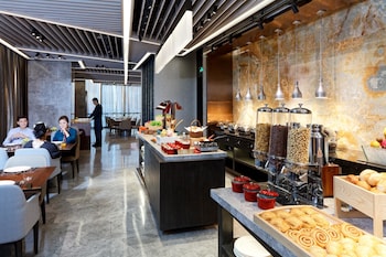 fraser suites dalian
