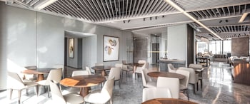 fraser suites dalian