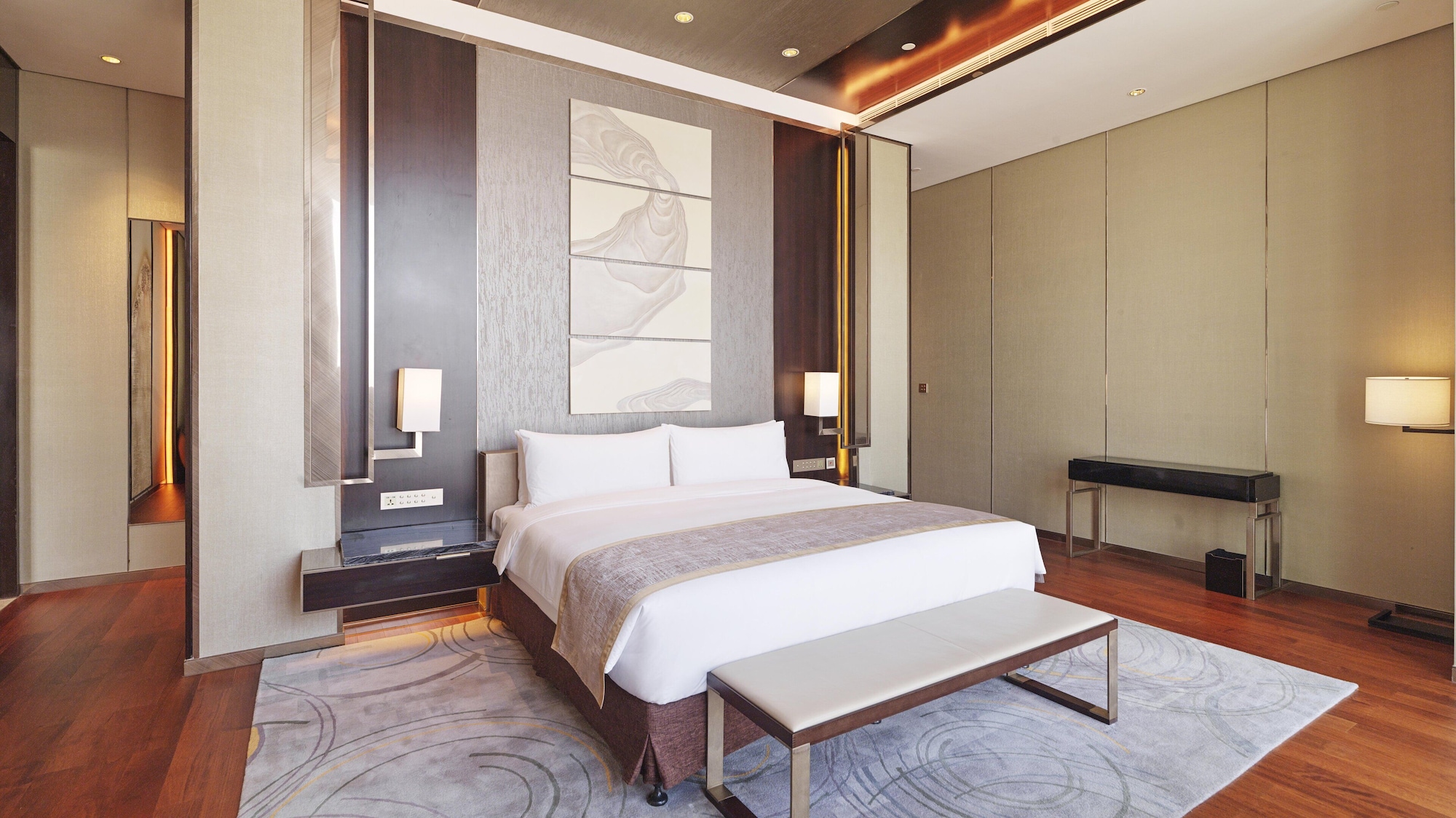 intercontinental guangzhou exhibition center by ihg