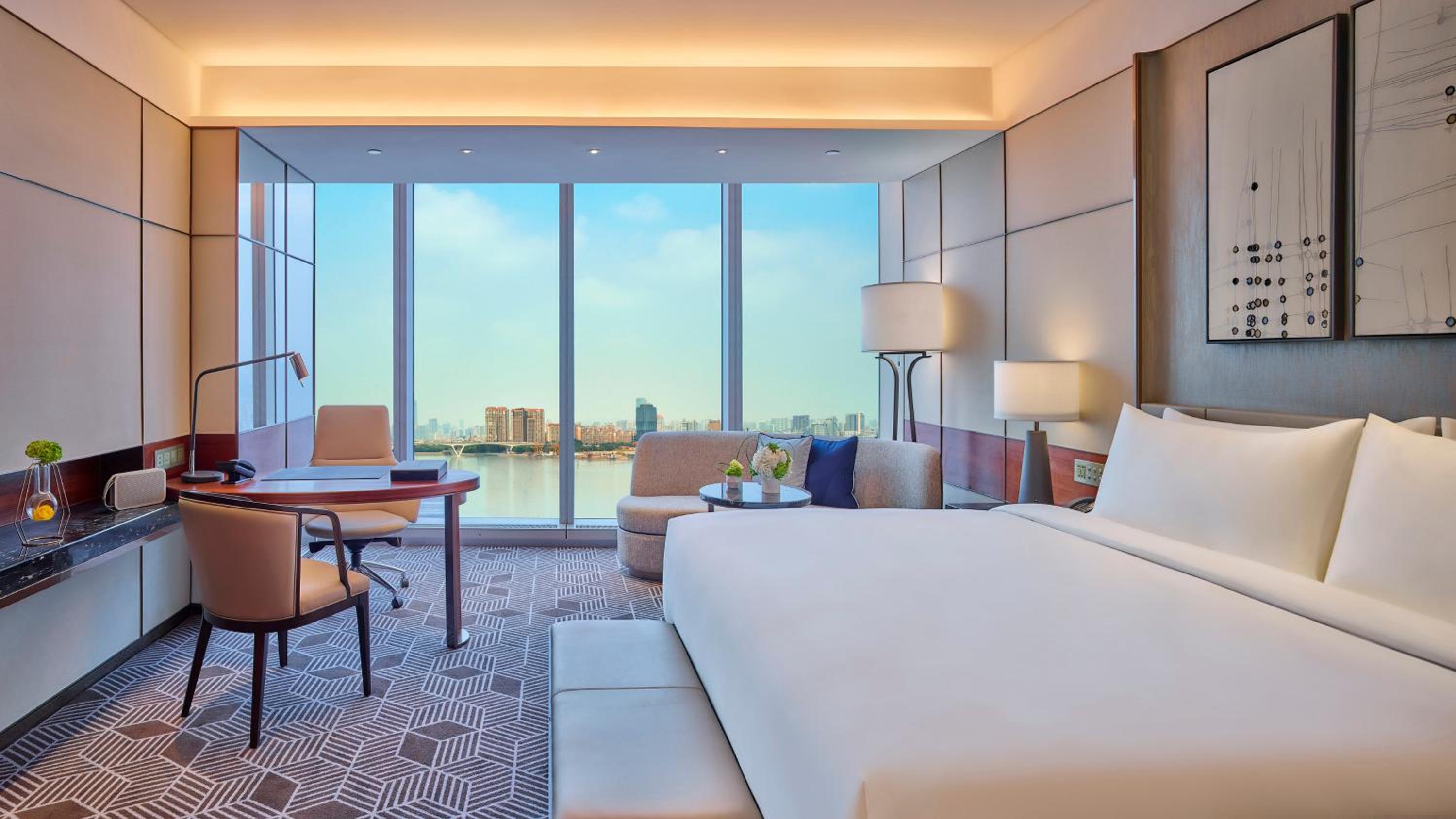 intercontinental guangzhou exhibition center by ihg