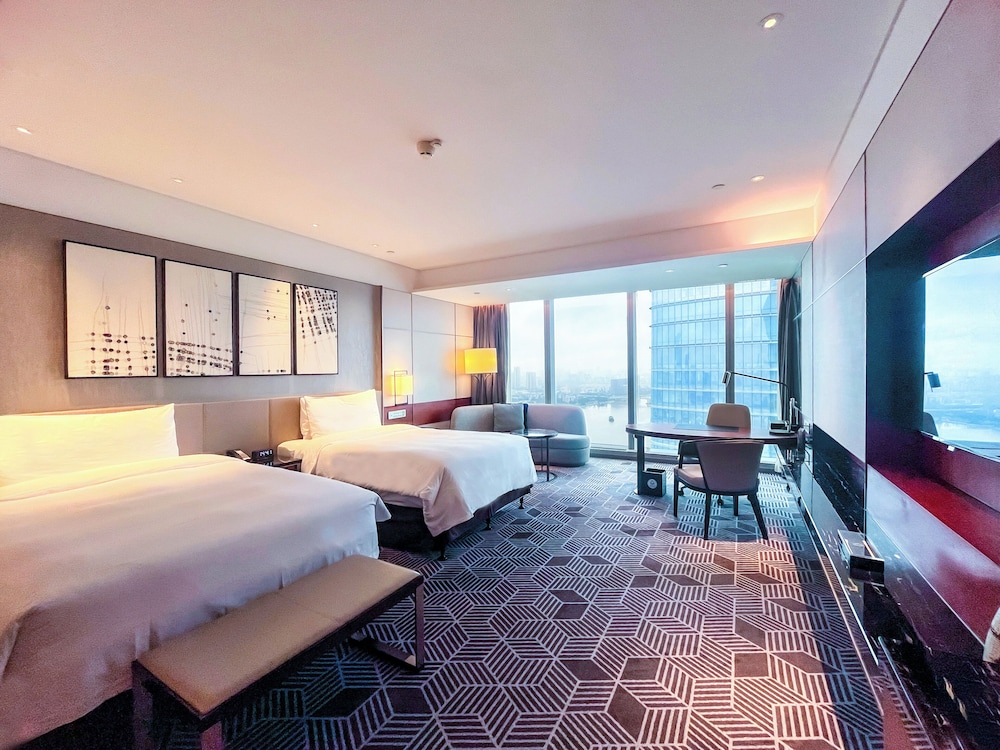 intercontinental guangzhou exhibition center by ihg