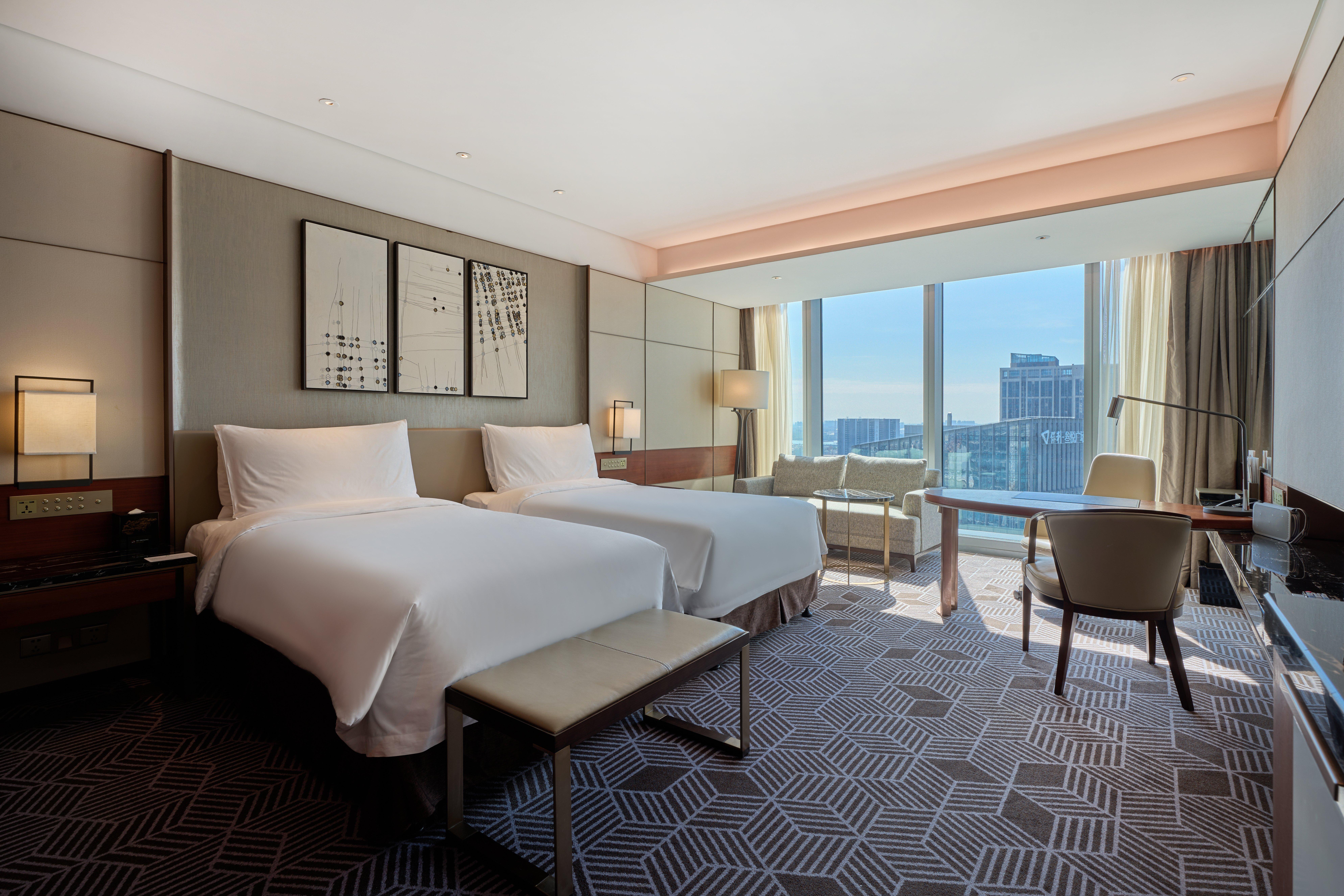 intercontinental guangzhou exhibition center by ihg