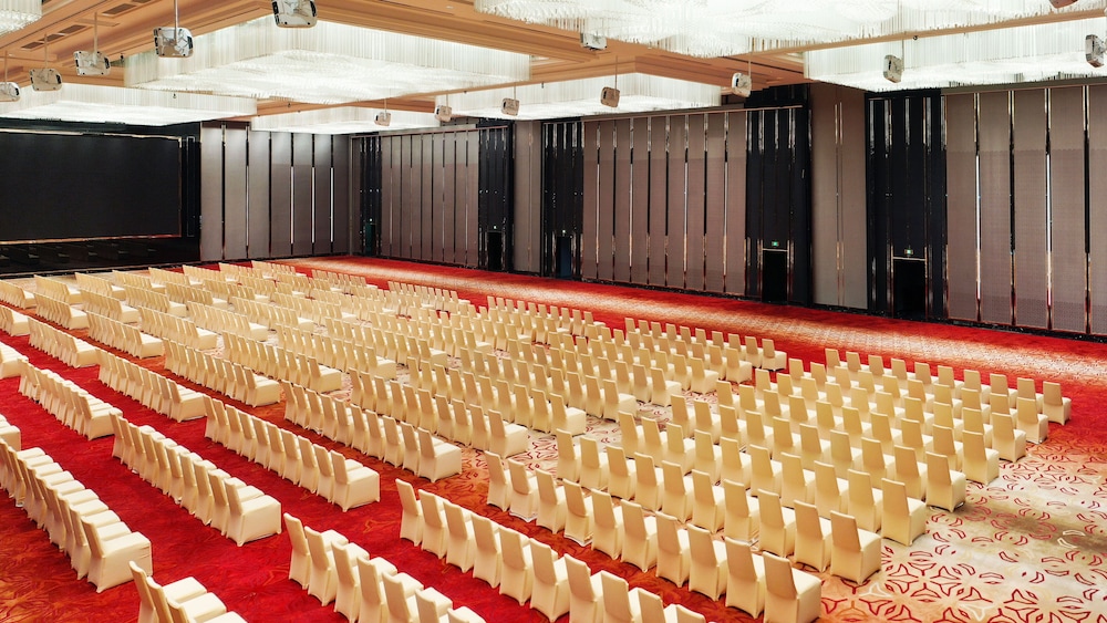 intercontinental guangzhou exhibition center by ihg