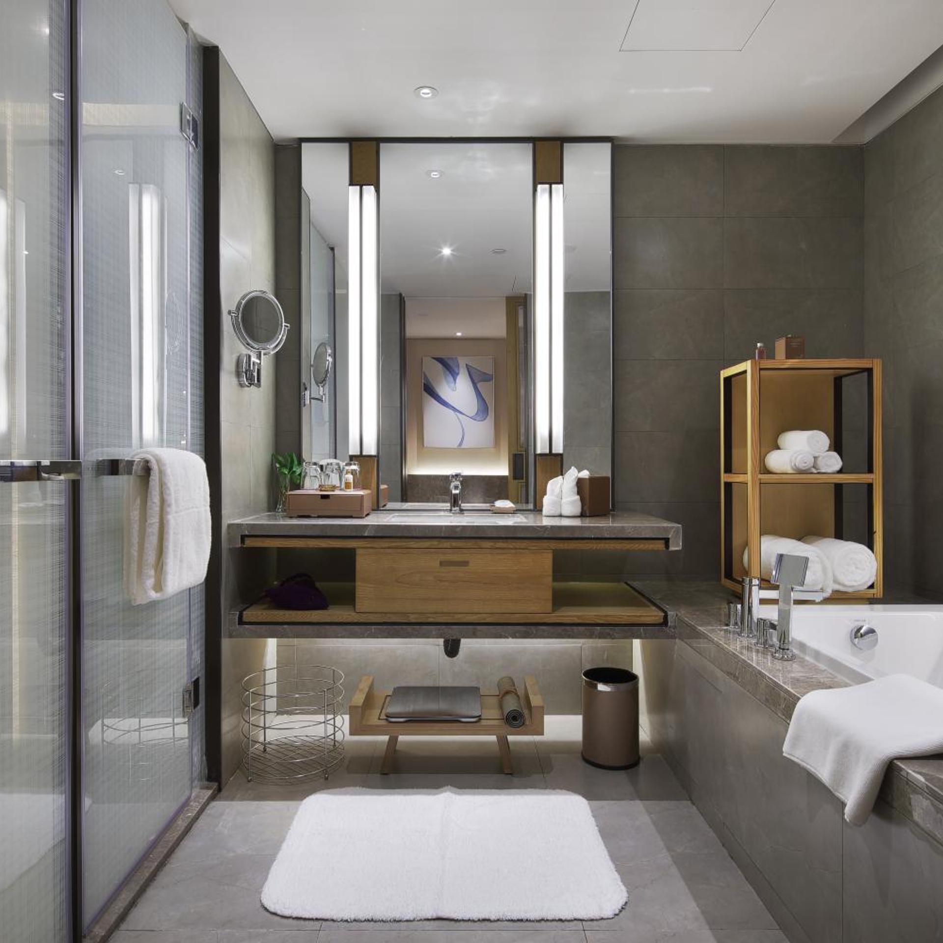 crowne plaza nanchang wanli by ihg