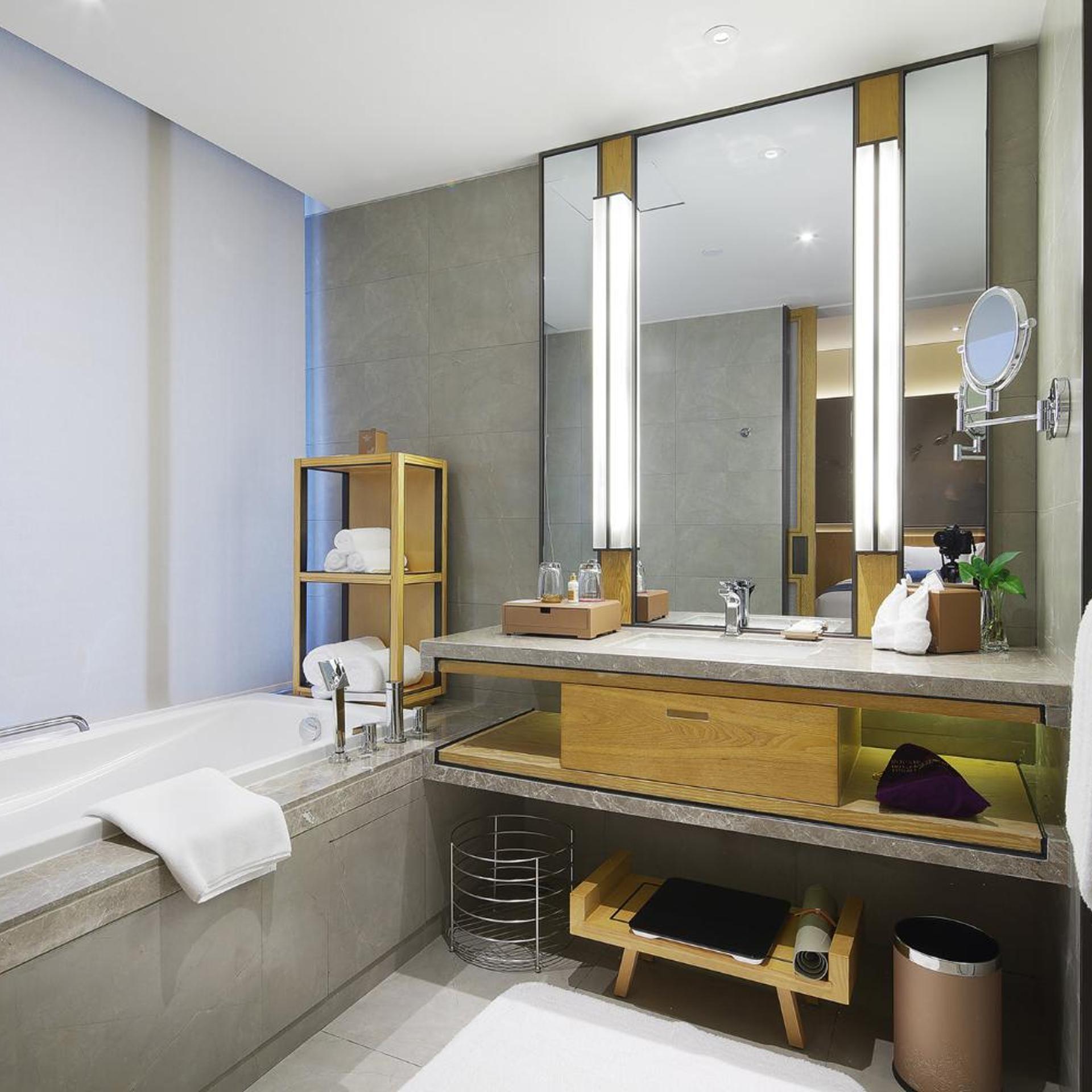 crowne plaza nanchang wanli by ihg