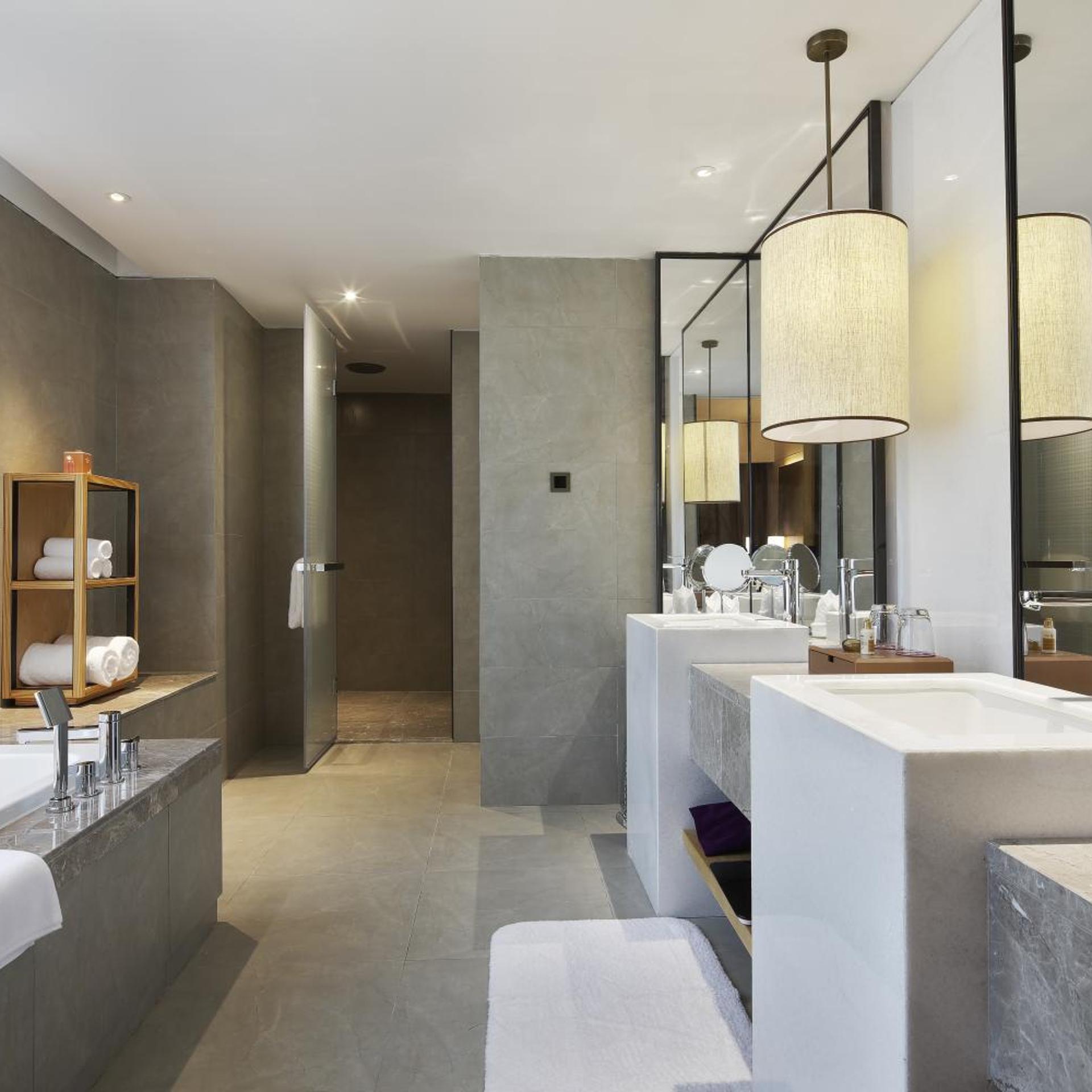 crowne plaza nanchang wanli by ihg
