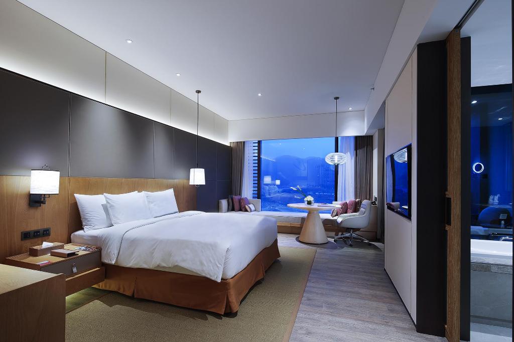 crowne plaza nanchang wanli by ihg