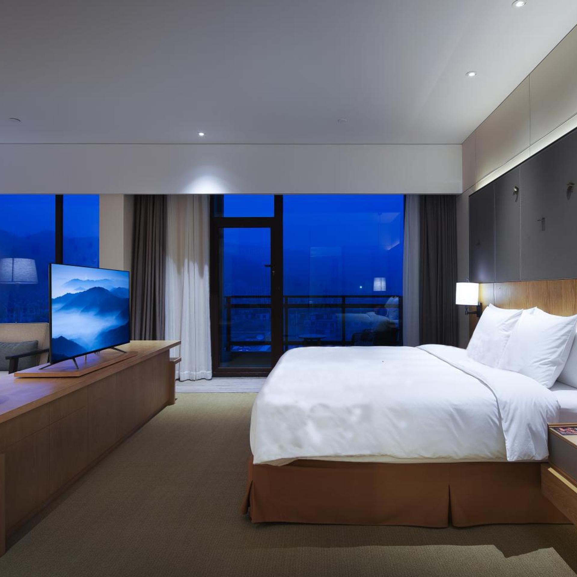 crowne plaza nanchang wanli by ihg