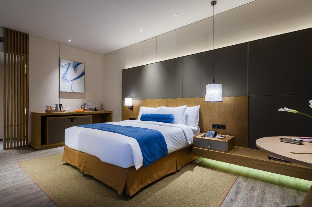 crowne plaza nanchang wanli by ihg