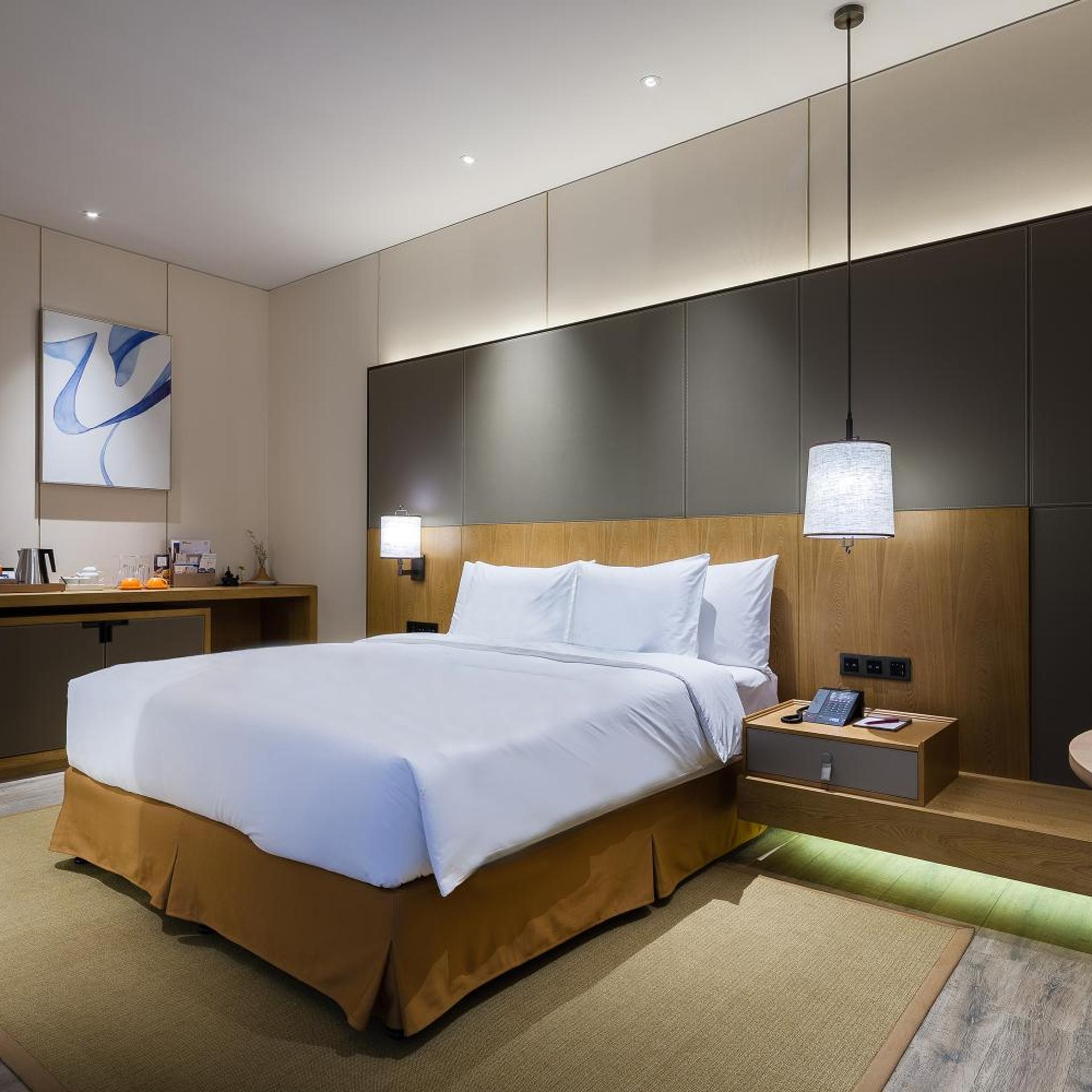 crowne plaza nanchang wanli by ihg
