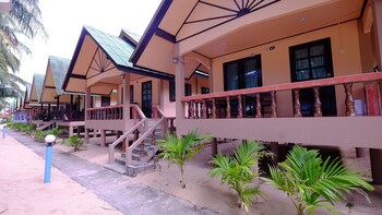 lolita bungalow