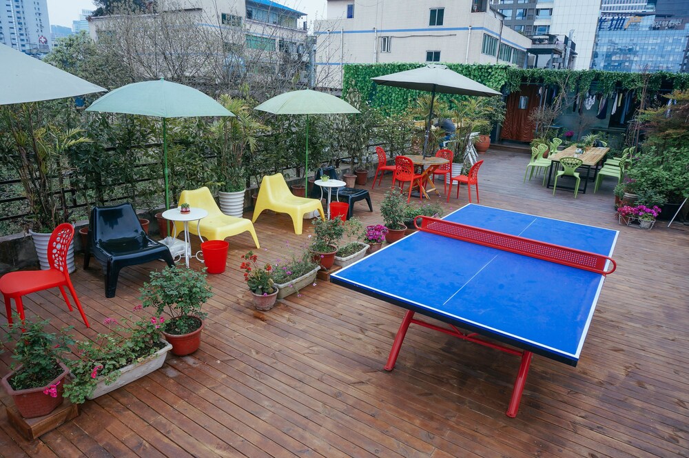 chengdu flipflop hostel