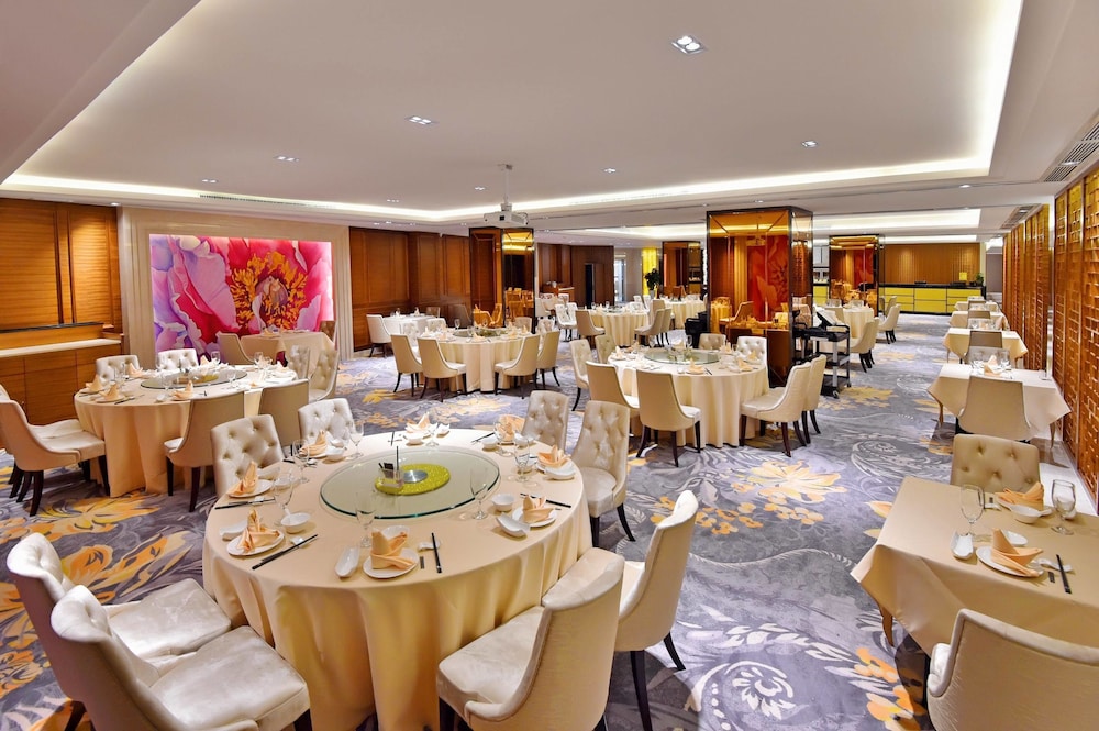 grand skylight intl hotel huizhou