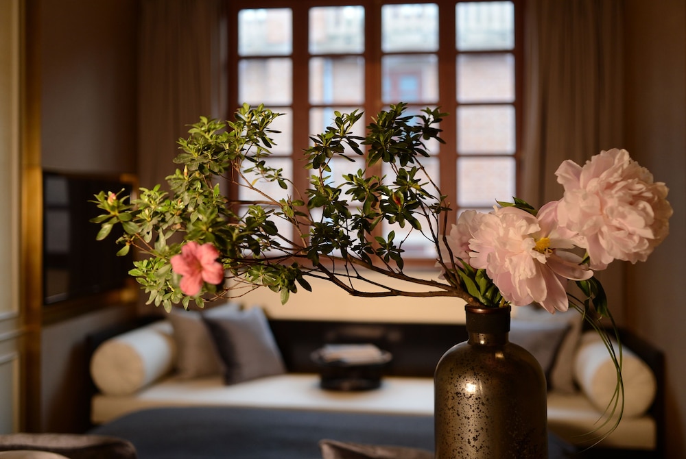 capella shanghai jian ye li