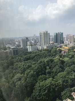 Nomo Beijing Rd.Jiedenga-Mall Apartment,Near Huaisheng Mosque,4 star