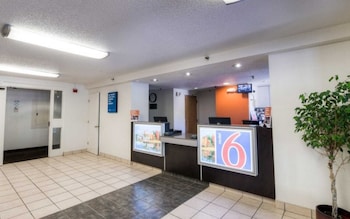 Motel 6 New Haven - Branford, Ct,East Haven>>Branford,2 star