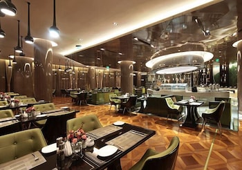 luan suntone plaza hotel
