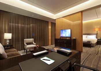 luan suntone plaza hotel