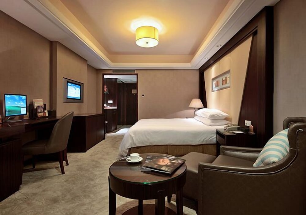 luan suntone plaza hotel
