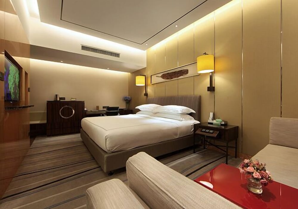 luan suntone plaza hotel