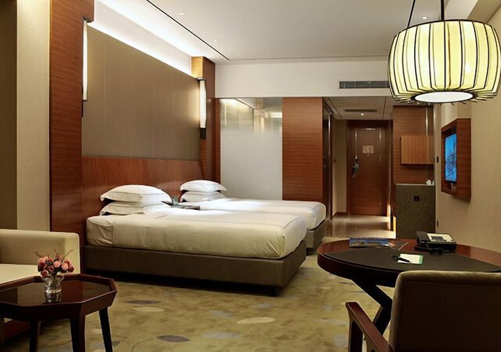luan suntone plaza hotel