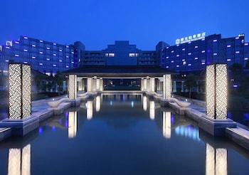 luan suntone plaza hotel