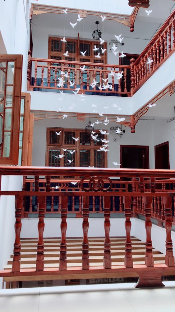 jomo hotel fenghuang