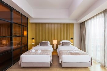 Huafa Place,China>>Zhuhai,3 star