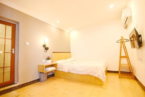 guilin cyan box hostel