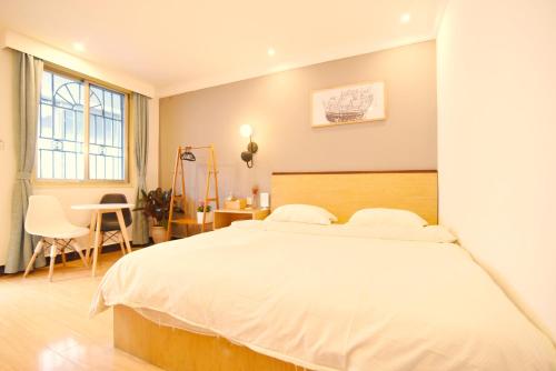 guilin cyan box hostel