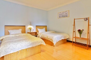 guilin cyan box hostel