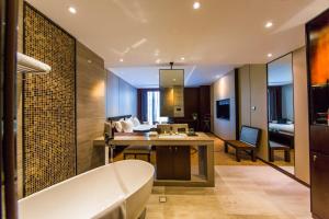 yantai meiya international apt hotel