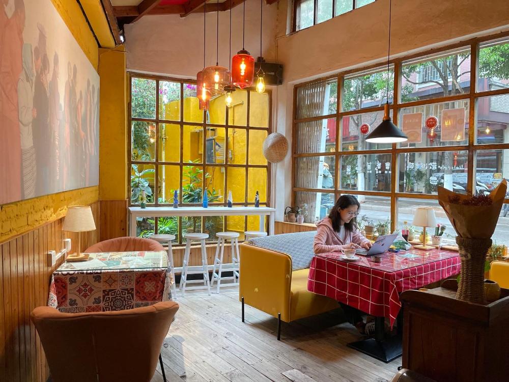 cloudland international youth hostel